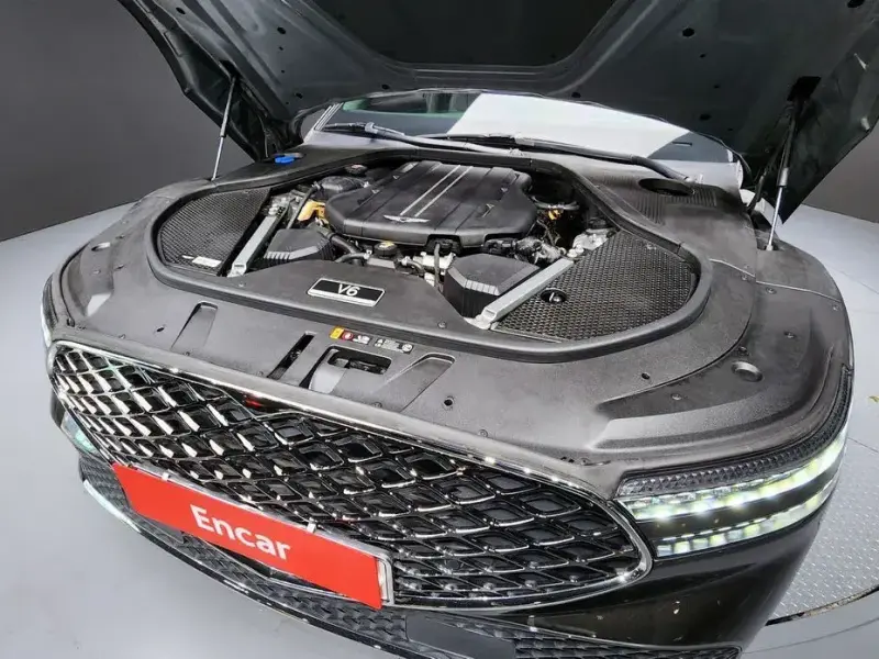 2023 Genesis G90 с пробегом 75 992 км