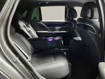 2023 Genesis G90 с пробегом 75 992 км