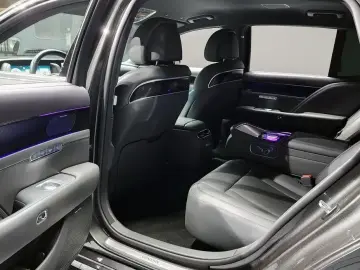 2023 Genesis G90 с пробегом 75 992 км