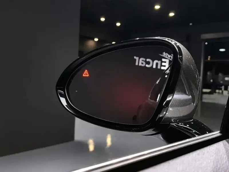 2023 Genesis G90 с пробегом 75 992 км