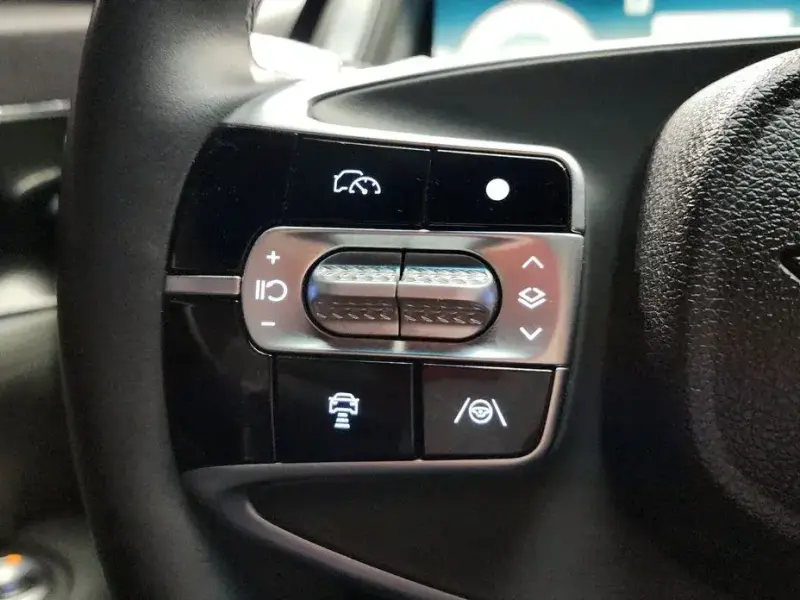 2023 Genesis G90 с пробегом 75 992 км