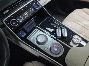 2023 Genesis GV80 с пробегом 59 647 км