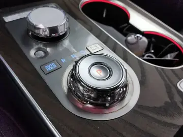 2023 Genesis GV80 с пробегом 18 290 км