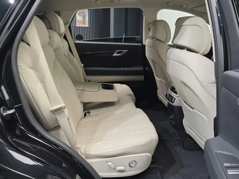 2023 Genesis GV80 с пробегом 59 647 км