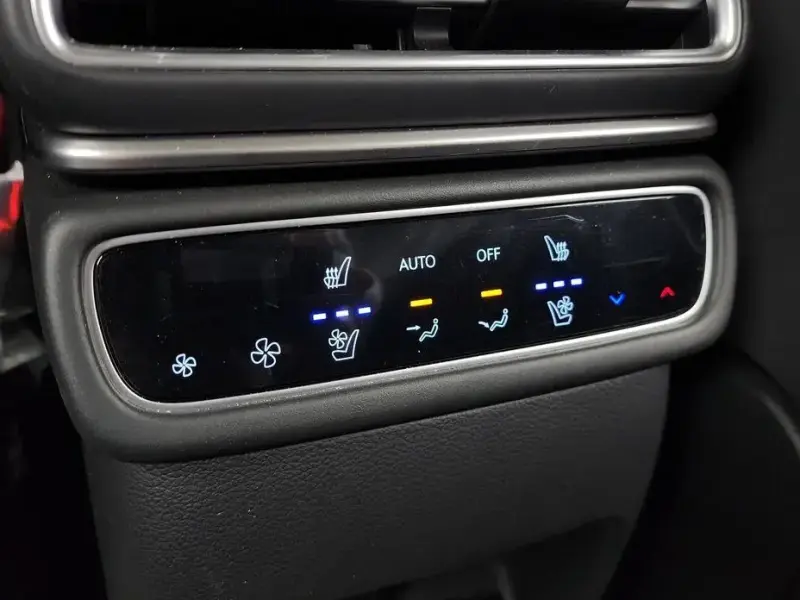 2023 Genesis GV80 с пробегом 18 290 км