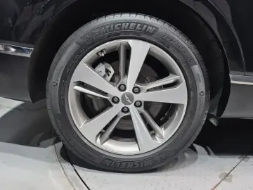 2023 Genesis GV80 с пробегом 45 325 км
