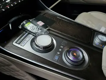 2023 Genesis GV80 с пробегом 45 325 км