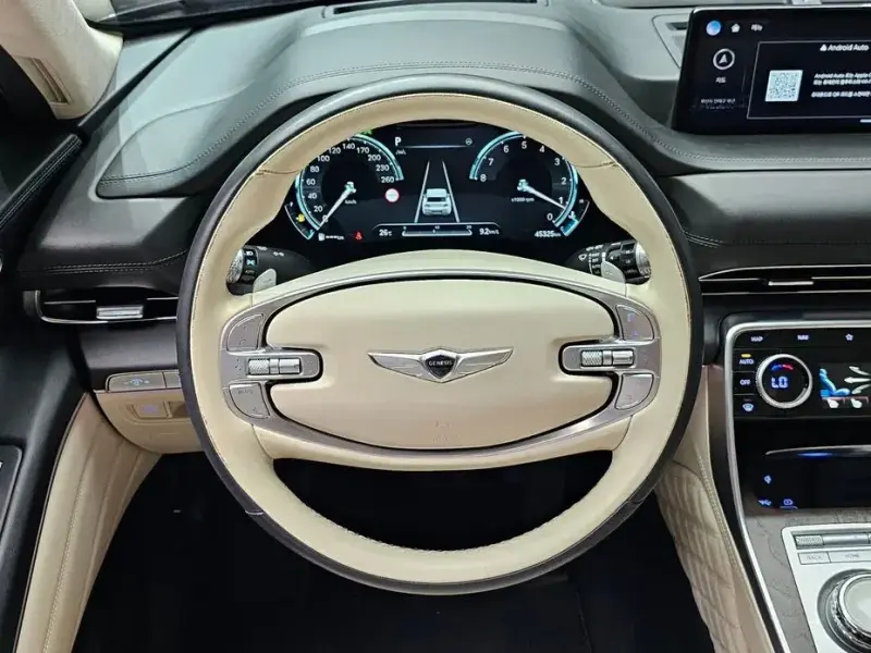 2023 Genesis GV80 с пробегом 45 325 км