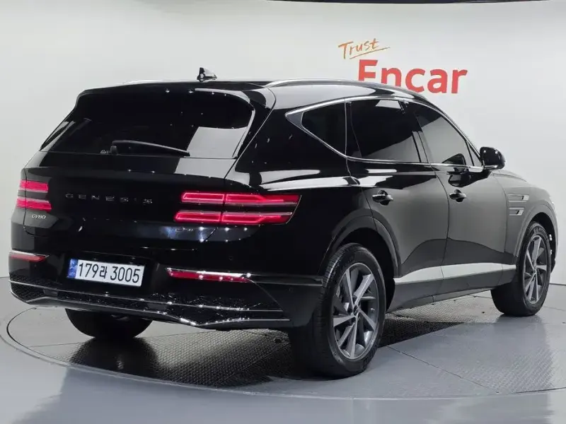 2023 Genesis GV80 с пробегом 35 973 км