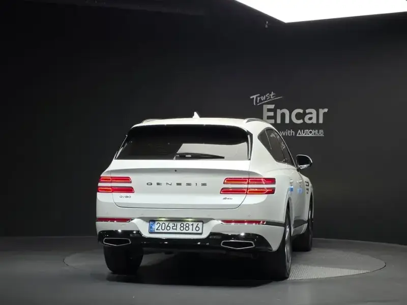 2023 Genesis GV80 с пробегом 57 767 км