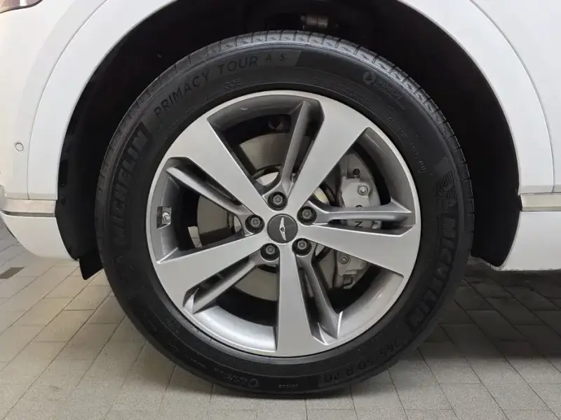 2023 Genesis GV80 с пробегом 57 767 км