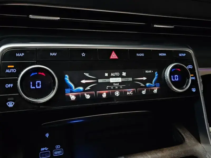 2023 Genesis GV80 с пробегом 45 325 км