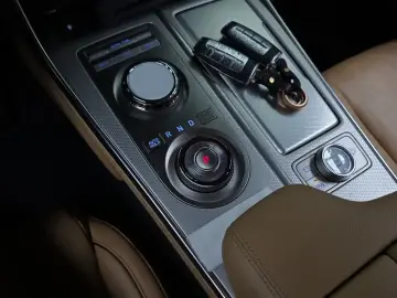 2023 Genesis GV80 с пробегом 57 767 км