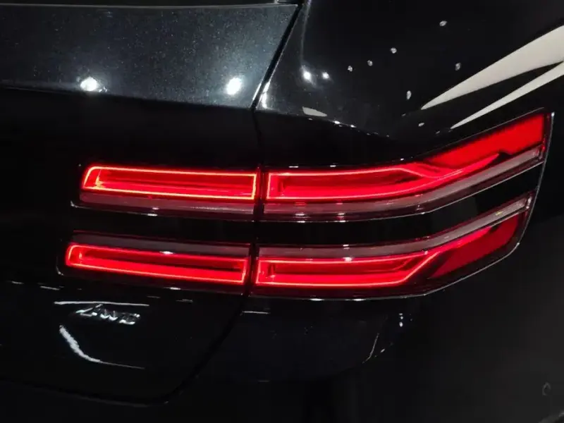 2023 Genesis GV80 с пробегом 45 325 км