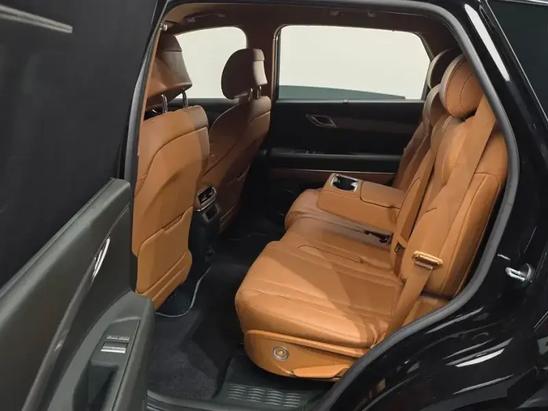2023 Genesis GV80 с пробегом 35 973 км