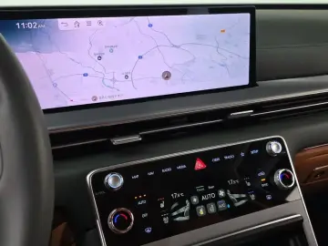 2023 Genesis GV80 с пробегом 35 973 км