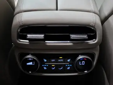 2023 Genesis GV80 с пробегом 45 325 км