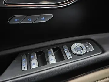 2023 Genesis GV80 с пробегом 45 325 км