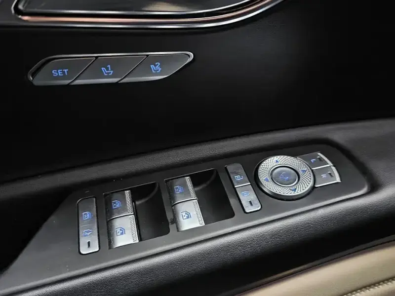 2023 Genesis GV80 с пробегом 45 325 км