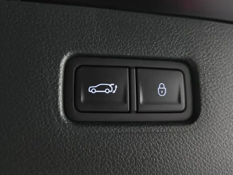 2023 Genesis GV80 с пробегом 35 973 км