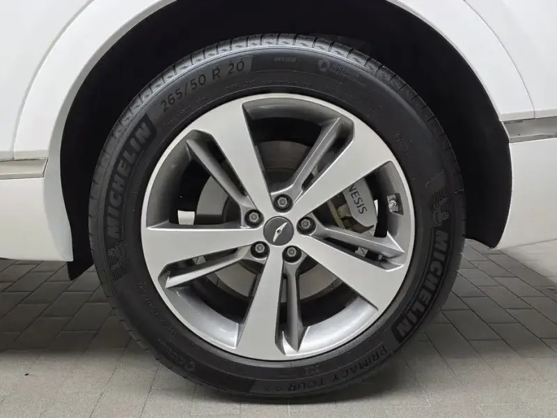 2023 Genesis GV80 с пробегом 57 767 км