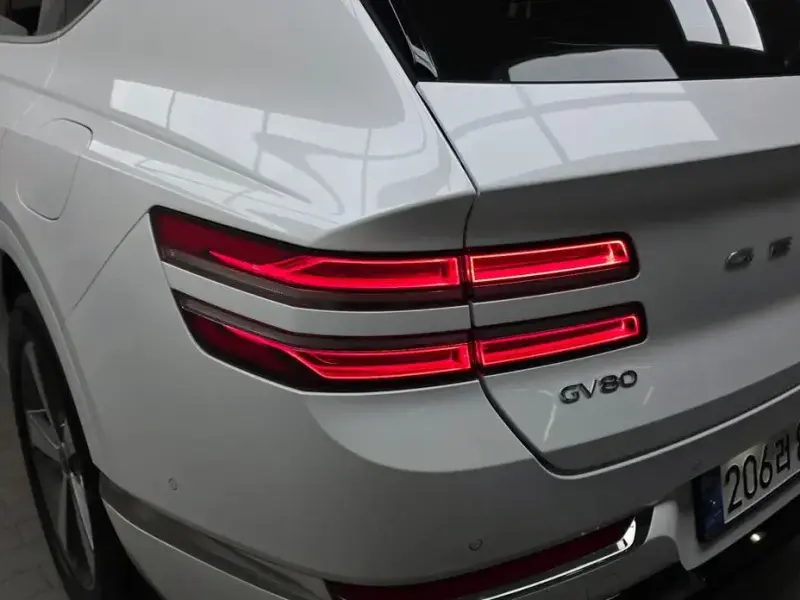 2023 Genesis GV80 с пробегом 57 767 км