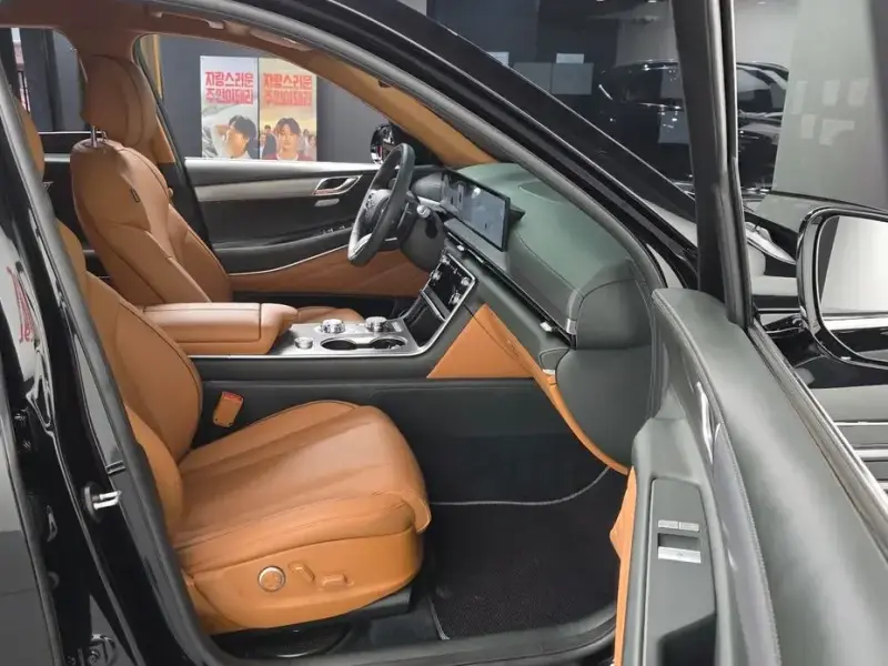 2023 Genesis GV80 с пробегом 35 973 км