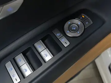 2023 Genesis GV80 с пробегом 57 767 км
