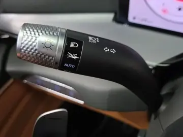 2023 Genesis GV80 с пробегом 35 973 км