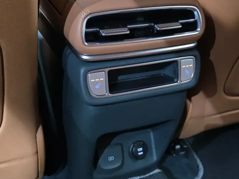 2023 Genesis GV80 с пробегом 35 973 км