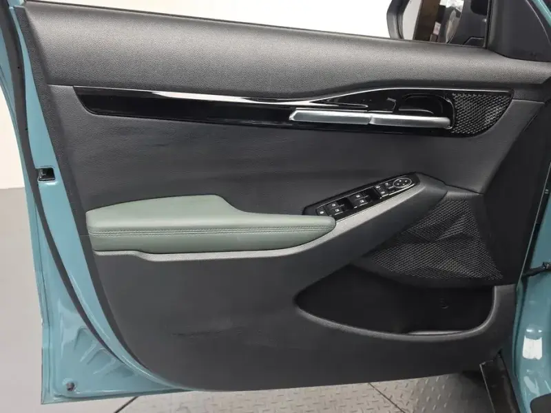 2024 Kia Seltos с пробегом 16 868 км