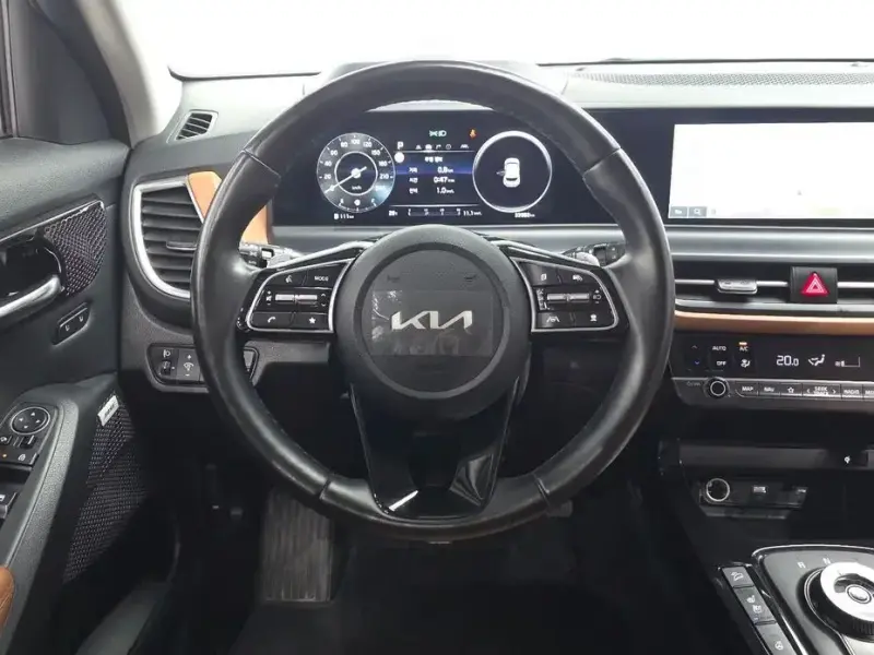 2022 Kia Seltos с пробегом 33 983 км
