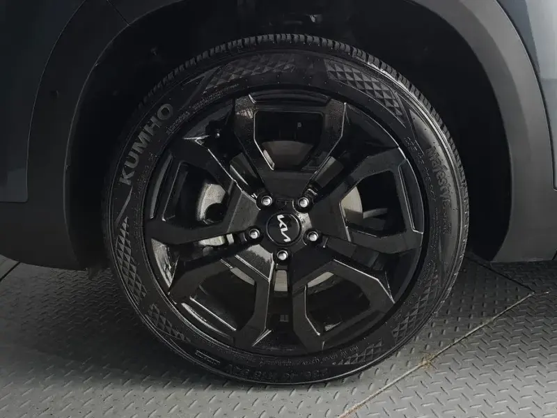 2024 Kia Seltos с пробегом 23 085 км
