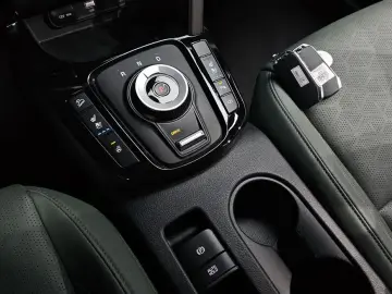 2024 Kia Seltos с пробегом 23 085 км