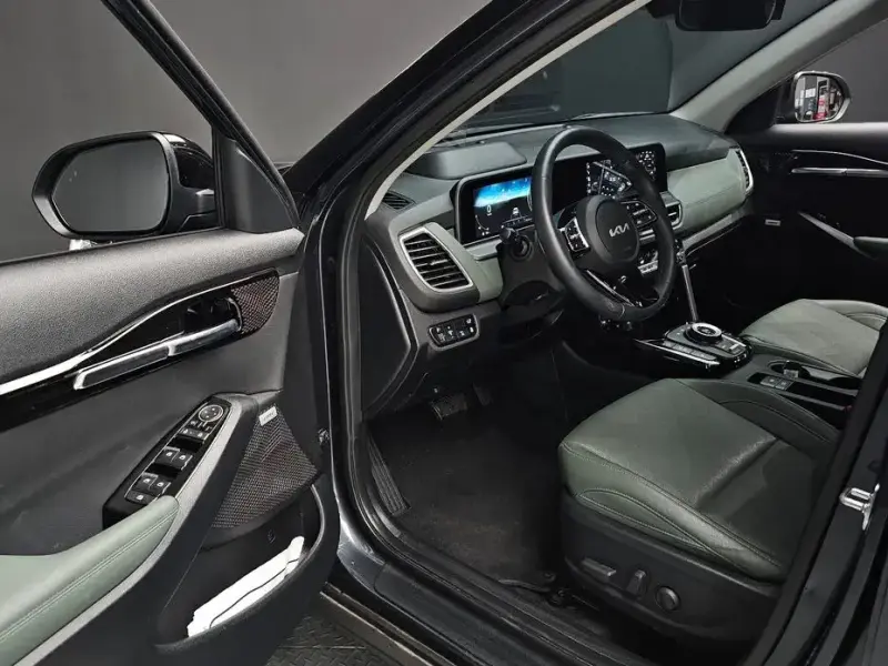 2024 Kia Seltos с пробегом 23 085 км