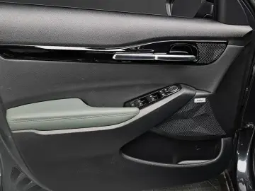 2024 Kia Seltos с пробегом 23 085 км