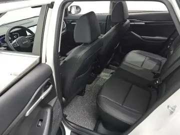 2025 Kia Seltos с пробегом 10 184 км