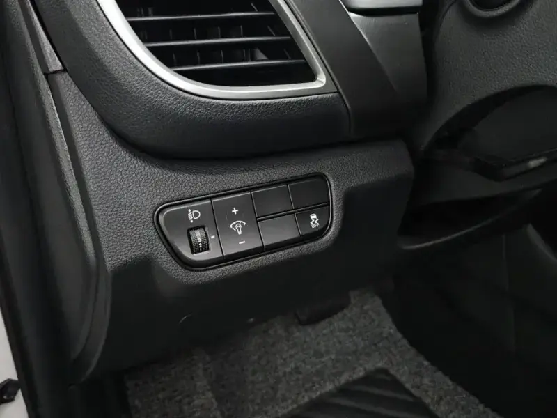 2025 Kia Seltos с пробегом 10 184 км