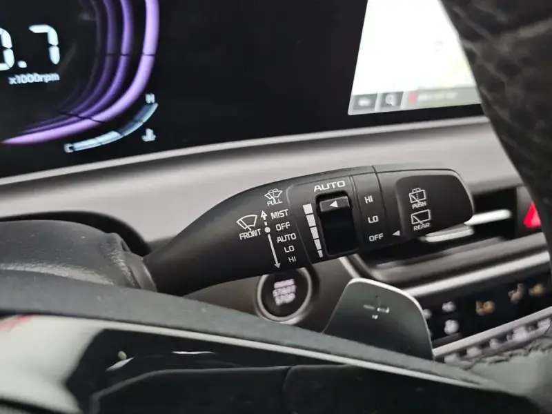 2025 Kia Seltos с пробегом 10 184 км