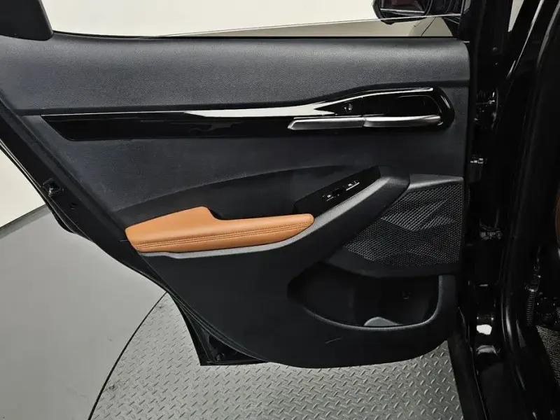 2025 Kia Seltos с пробегом 18 985 км