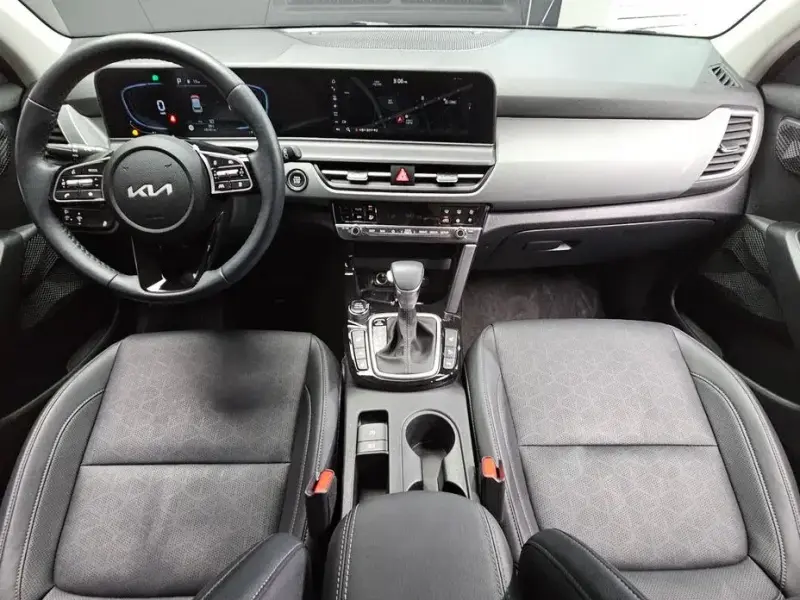 2025 Kia Seltos с пробегом 14 141 км