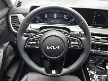 2025 Kia Seltos с пробегом 14 141 км