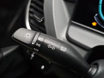 2025 Kia Seltos с пробегом 14 141 км