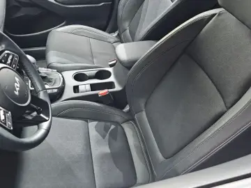 2025 Kia Seltos с пробегом 14 141 км