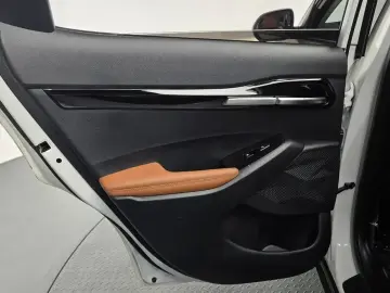 2024 Kia Seltos с пробегом 32 359 км