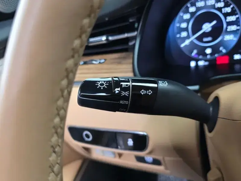2023 Kia K9 с пробегом 48 542 км
