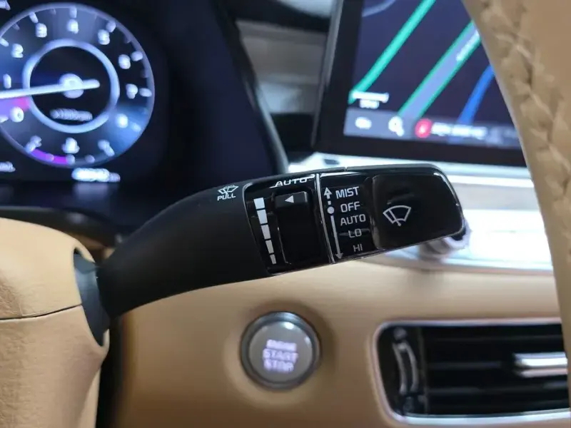 2023 Kia K9 с пробегом 48 542 км