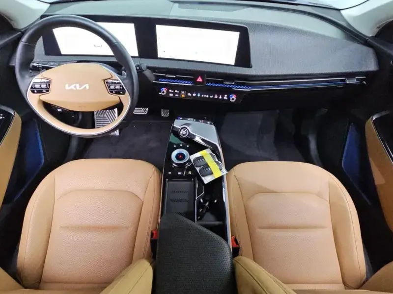 2023 Kia EV6 с пробегом 44 364 км