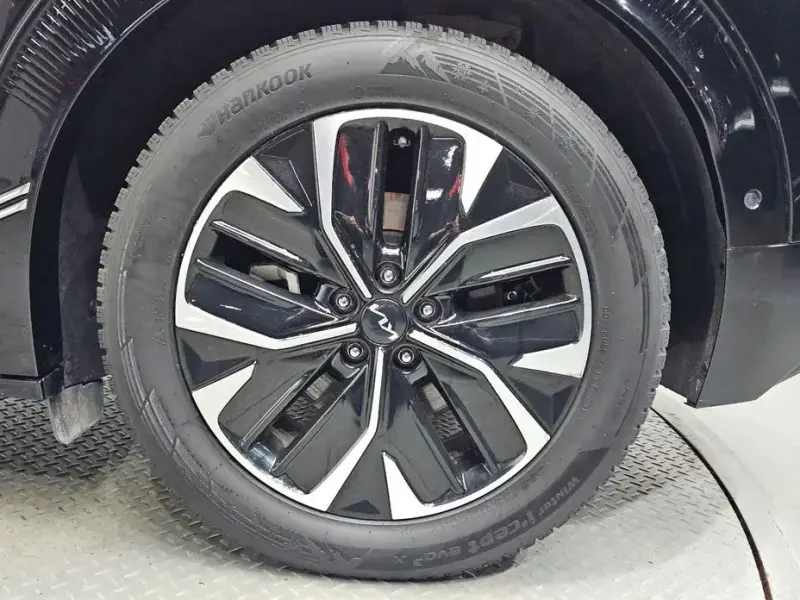 2023 Kia EV6 с пробегом 44 364 км
