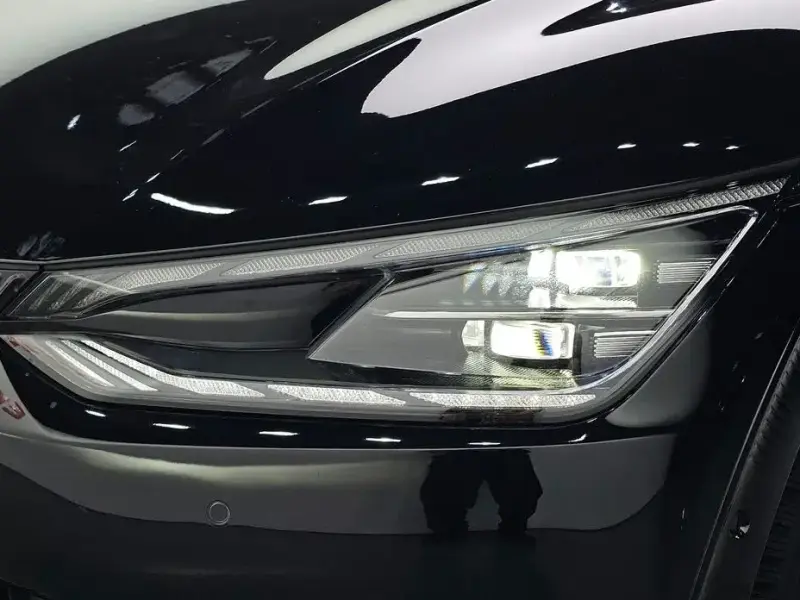 2023 Kia EV6 с пробегом 44 364 км